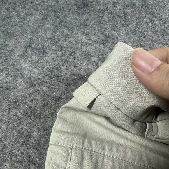 Lululemon Pants Mens Size 31x33‎ Khaki Commission Chino M5440SE - Picture 12 of 13
